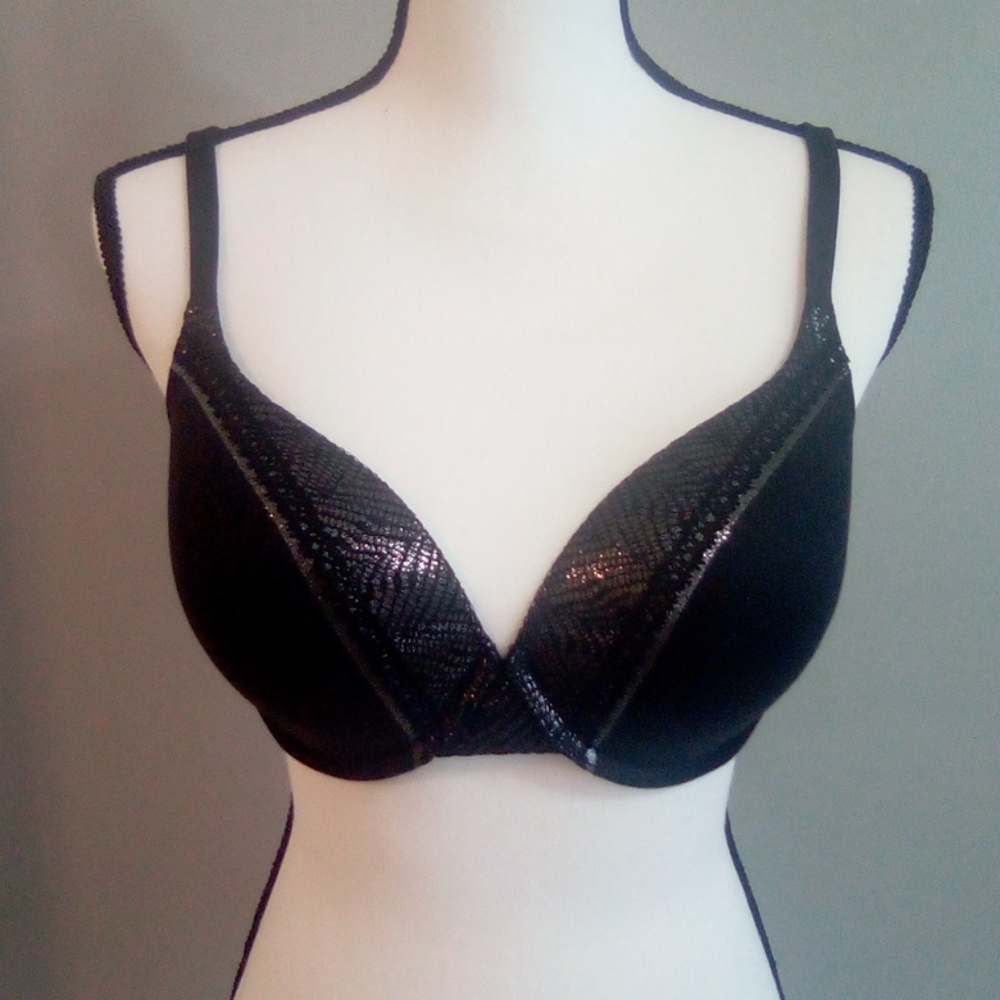 Victoria’s Secret Perfect Shape Bra, 32DDD